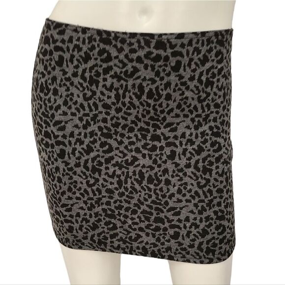 Sans Souci Gray Skirt Medium Animal Print Stretch - Picture 3 of 6